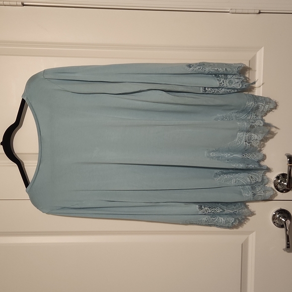 Colleen Lopez Long Bell Sleeve Lace Inset Porcelain Blue XL Blouse - Picture 2 of 13